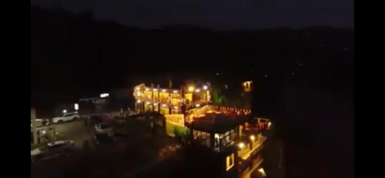 Hotel La Orilla 穆扎法拉巴德 外观 照片